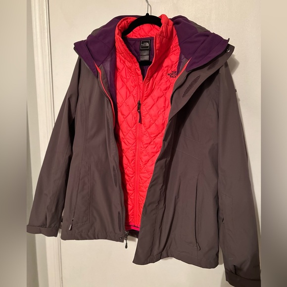 NWOT! North Face Jacket - Picture 2 of 4